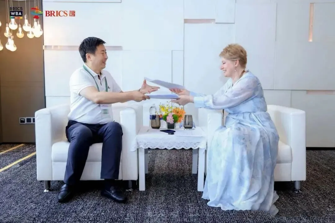 医标智联携手俄罗斯Orthomoda集团达成战略合作,共拓国际数字医疗康复新蓝海(图11) 医标智联携手俄罗斯Orthomoda集团达成战略合作,共拓国际数字医疗康复新蓝海(图11)